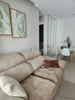 Image 3 - 988657
