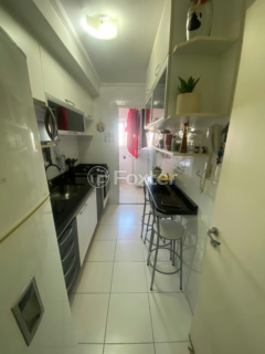 Image 3 - 988681