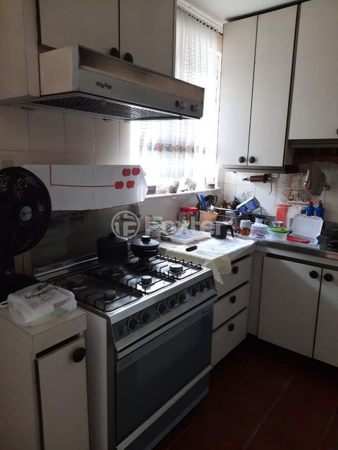 Image 5 - 988694