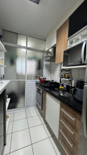 Image 4 - 988732