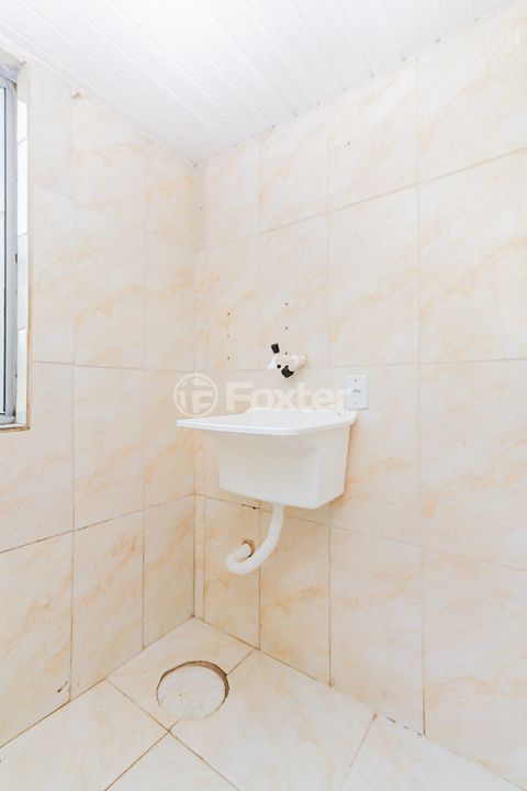 Image 11 - 988764