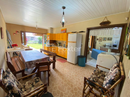 Image 7 - 988872