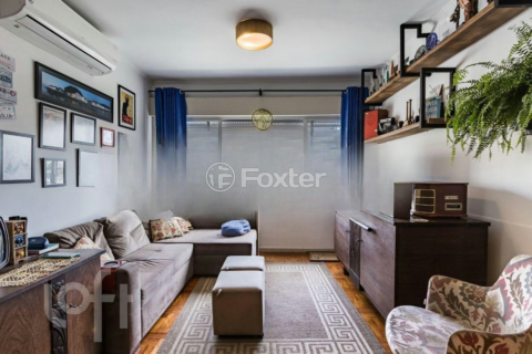 Image 7 - 988944