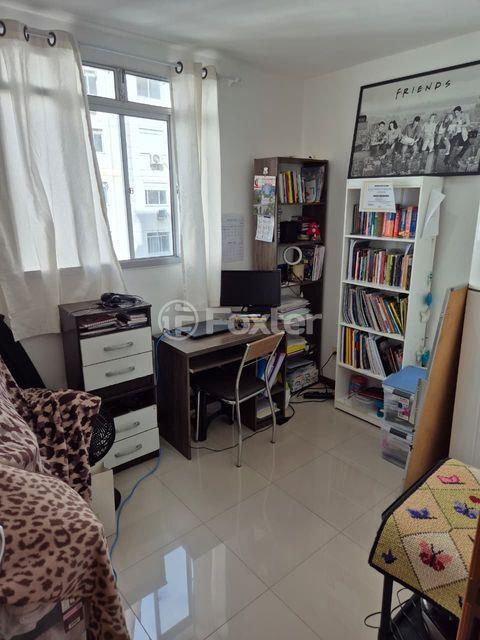 Image 7 - 988976