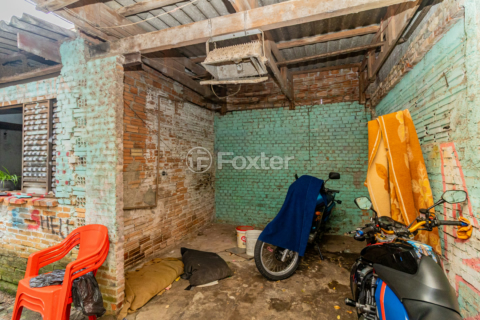 Image 11 - 988994