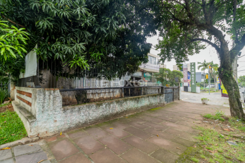 Image 35 - 988994