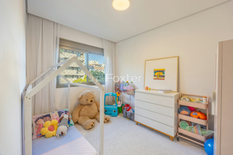 Image 14 - 989140