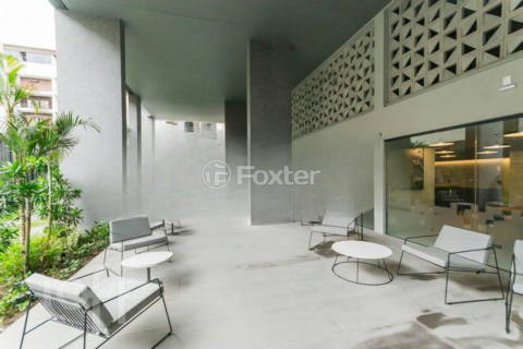 Image 13 - 989238