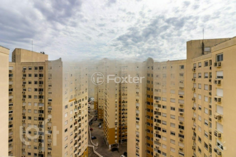 Image 30 - 989301