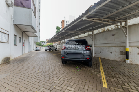 Image 31 - 989315