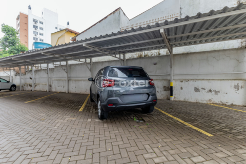 Image 30 - 989315