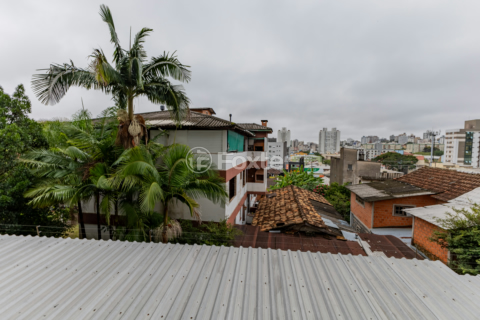 Image 6 - 989315