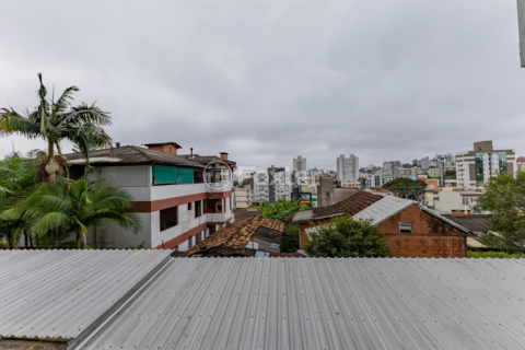 Image 12 - 989315