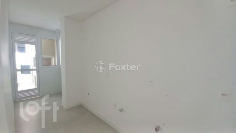 Image 7 - 989353