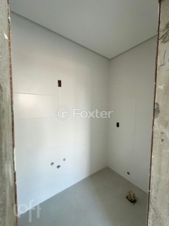Image 7 - 989354
