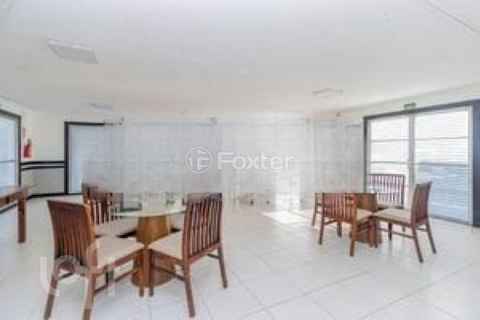 Image 7 - 989397