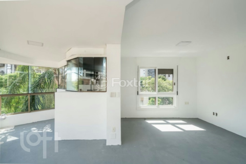Image 11 - 989429