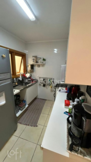 Image 3 - 989494