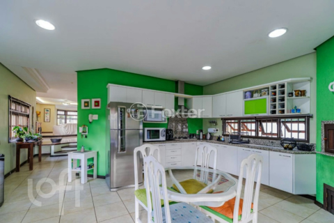 Image 34 - 989703