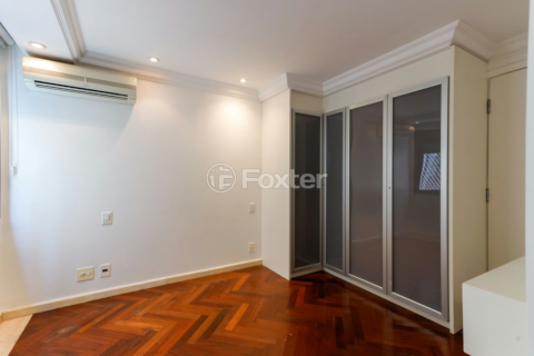 Image 31 - 989787