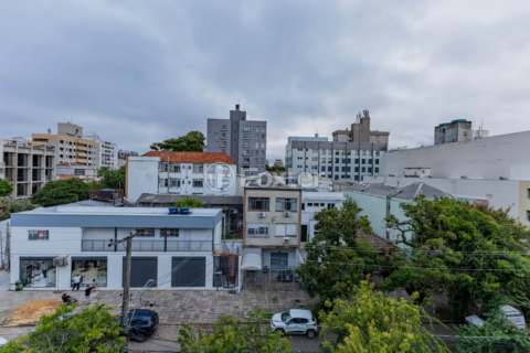 Image 11 - 989816