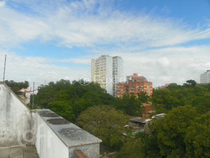 Image 19 - 989840