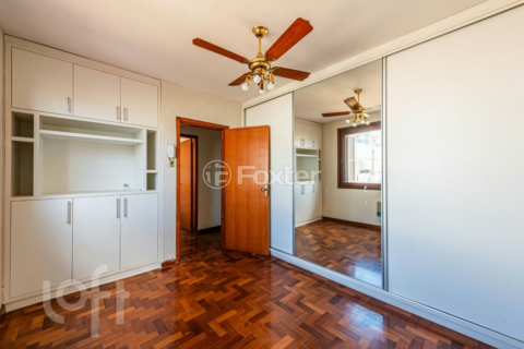Image 18 - 989873