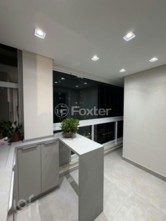 Image 3 - 989877