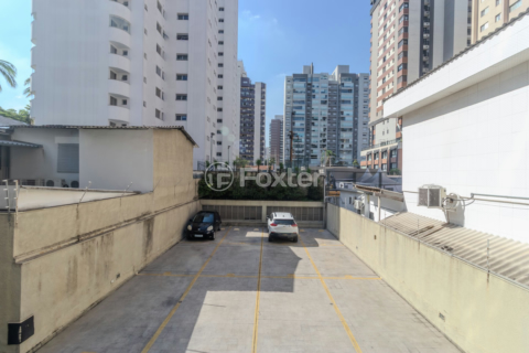 Image 2 - 989981