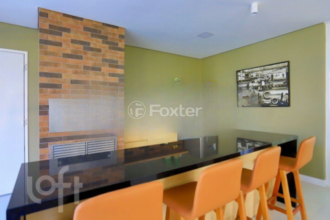 Image 32 - 990041