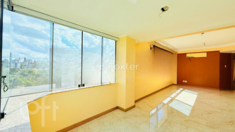 Image 2 - 990063