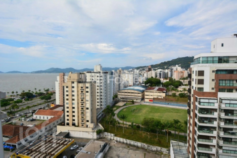 Image 21 - 990065