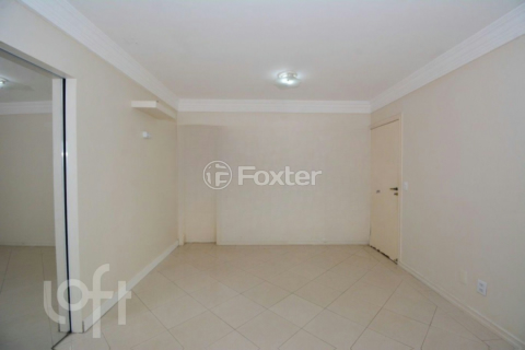 Image 33 - 990065