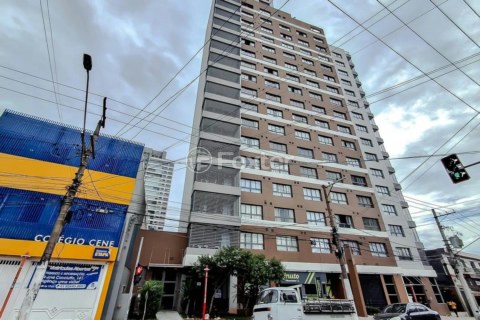 Image 17 - 990067