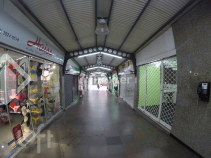 Image 8 - 990232