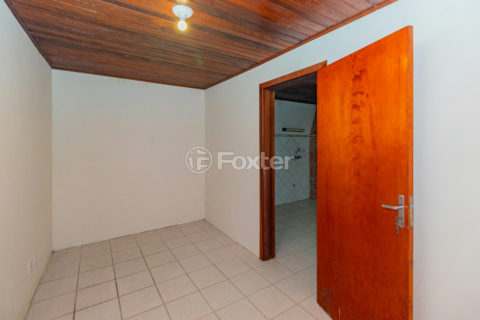 Image 33 - 990238