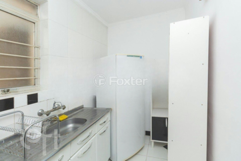 Image 7 - 990446
