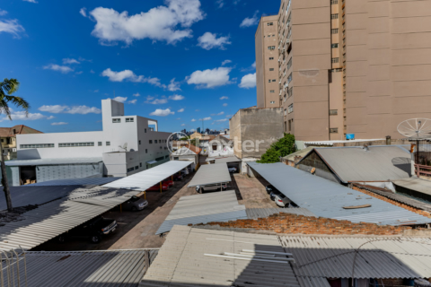 Image 8 - 990483