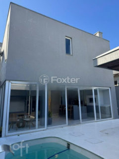 Image 31 - 990512