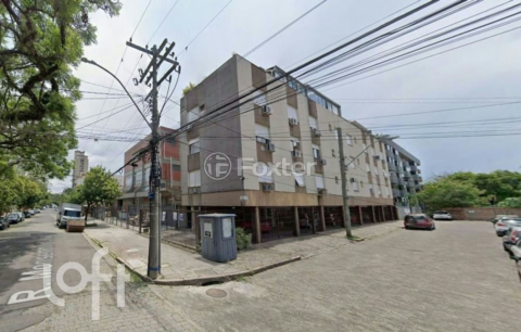 Image 7 - 990585