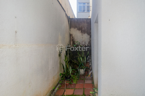 Image 34 - 990596