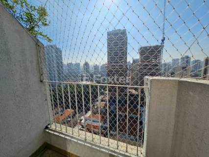 Image 13 - 990770