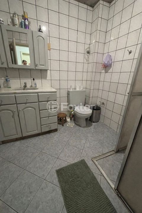Image 7 - 990816
