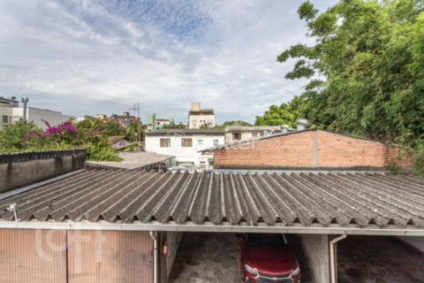 Image 27 - 990852