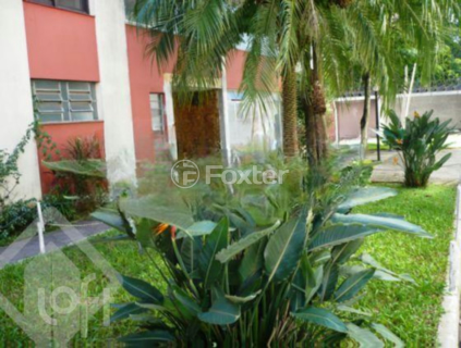 Image 21 - 990852