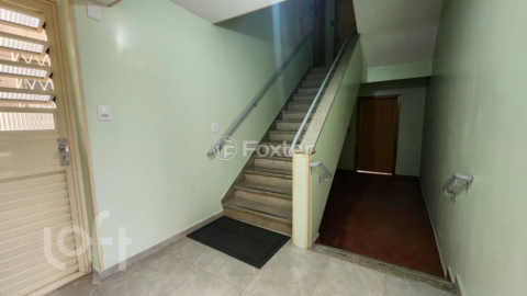 Image 11 - 990876
