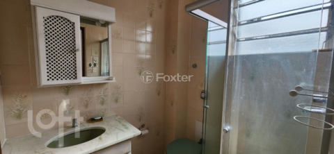 Image 5 - 990876