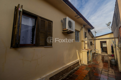 Image 76 - 990887
