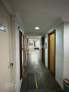 Image 3 - 990891