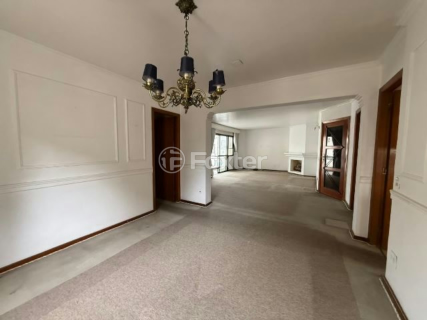 Image 7 - 990905